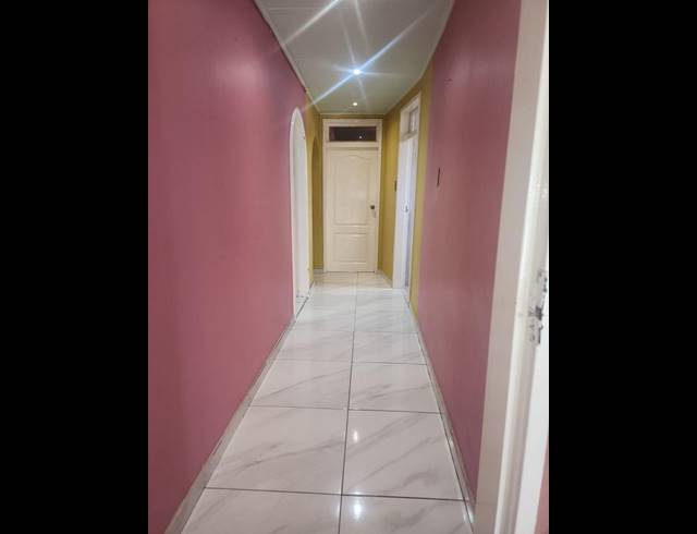 4 BEDROOM PROPERTY TO RENT IN BRAMLEY